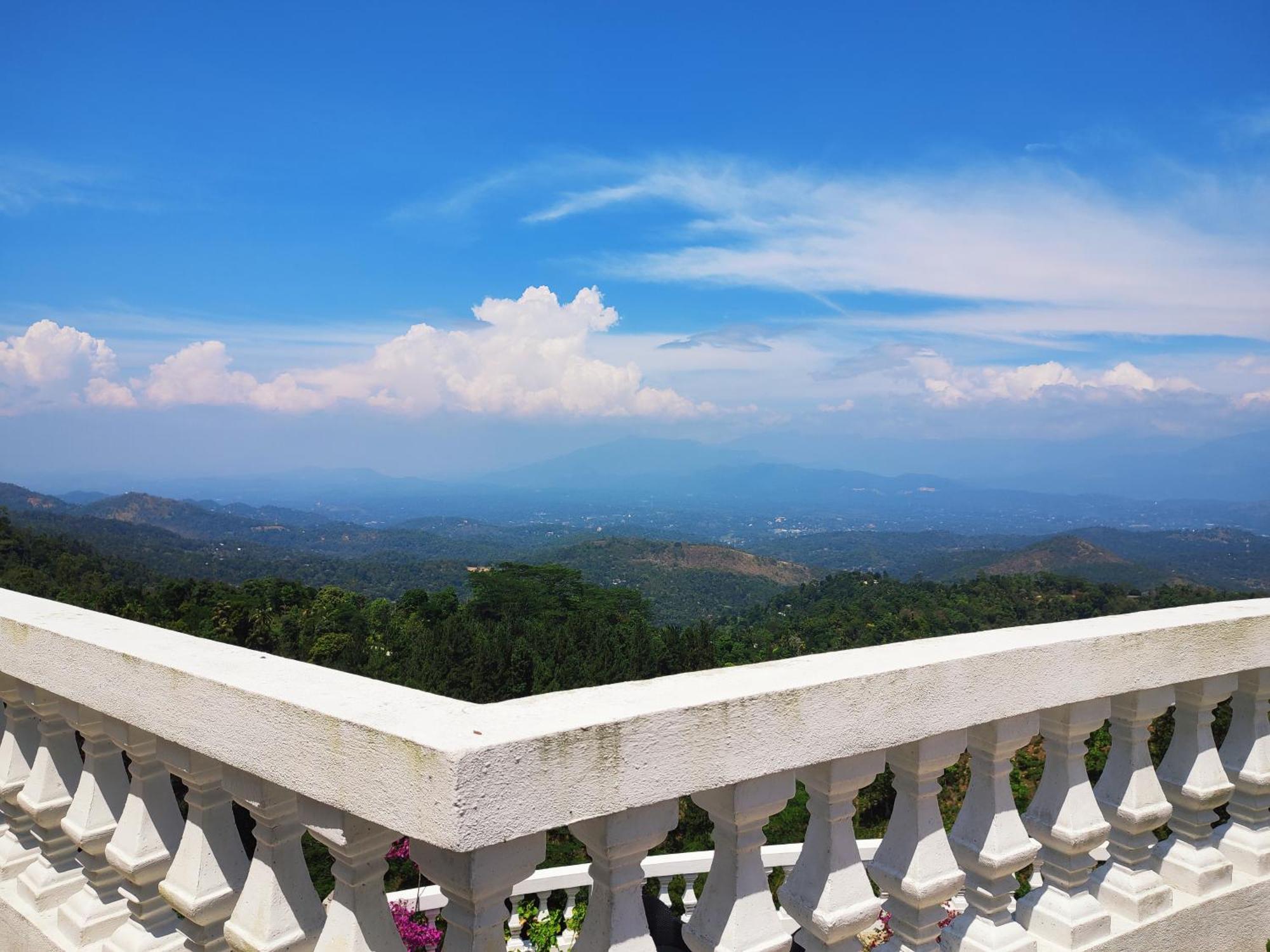 Bellwood Hills Resort & Spa Kandy Bagian luar foto